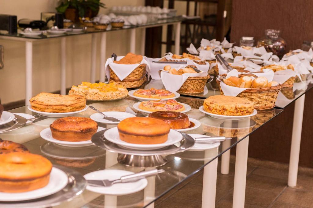 Stratus Vila Hotel Волта Редонда Екстериор снимка