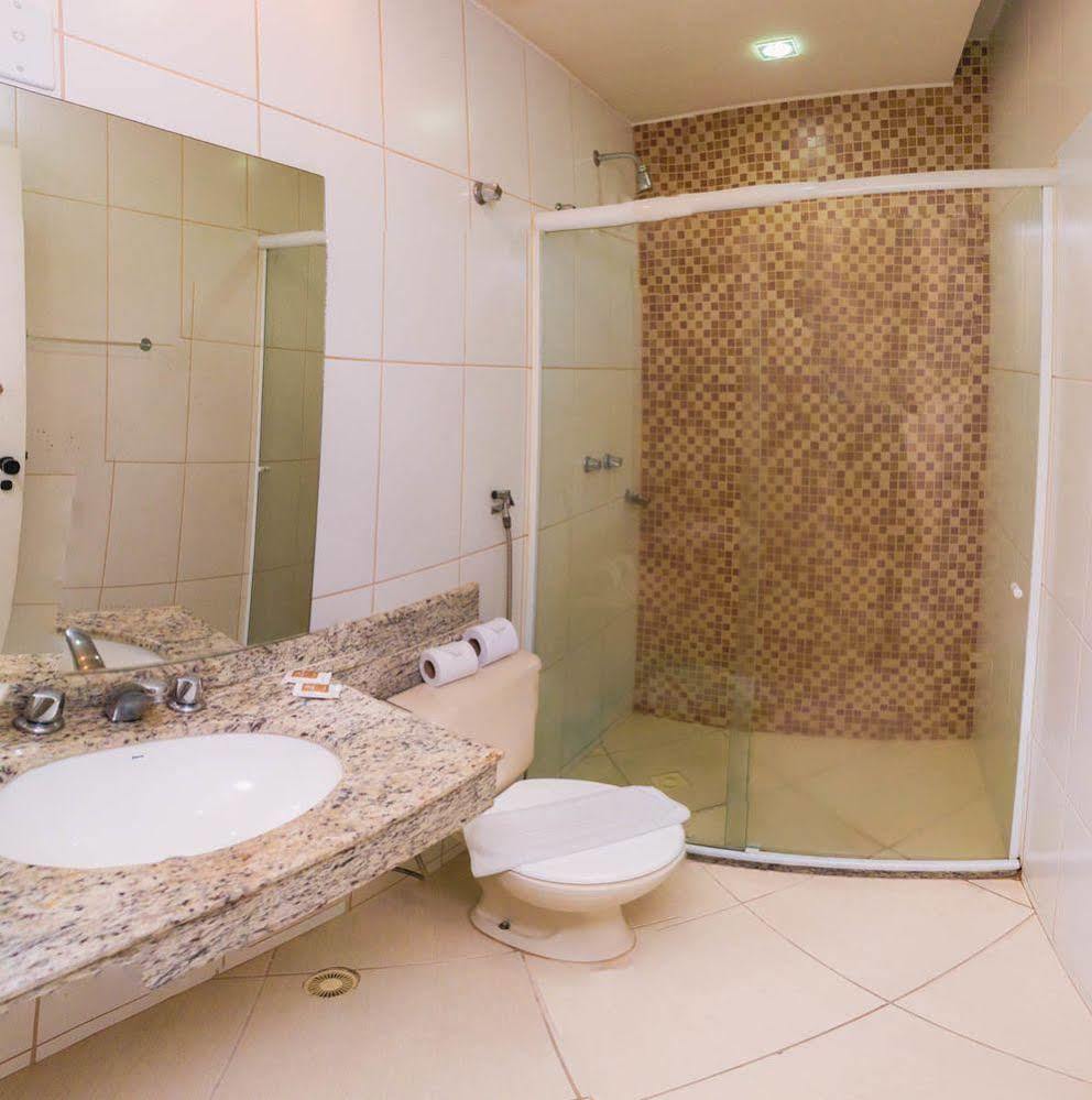 Stratus Vila Hotel Волта Редонда Екстериор снимка
